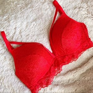 Pink by Victoria’s Secret Lace Wireless Bra M